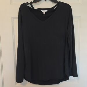 Time and Tru Women's Black Long Sleeve V-Neck Top